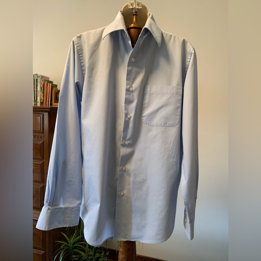 Men’s Croft & Barrow, Long Sleeve, Light Blue Dress Shirt.